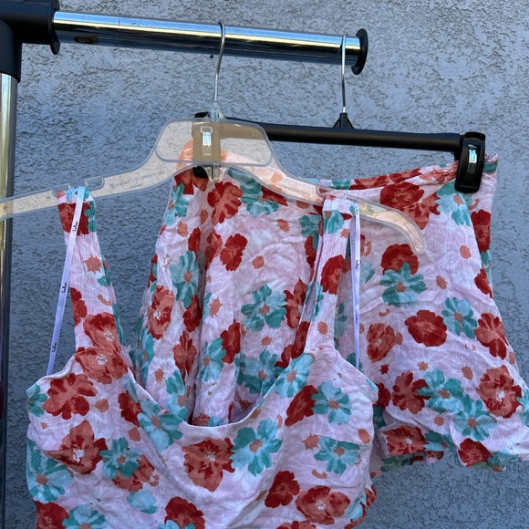 Floral Two-Piece Set - Picture 2 of 8